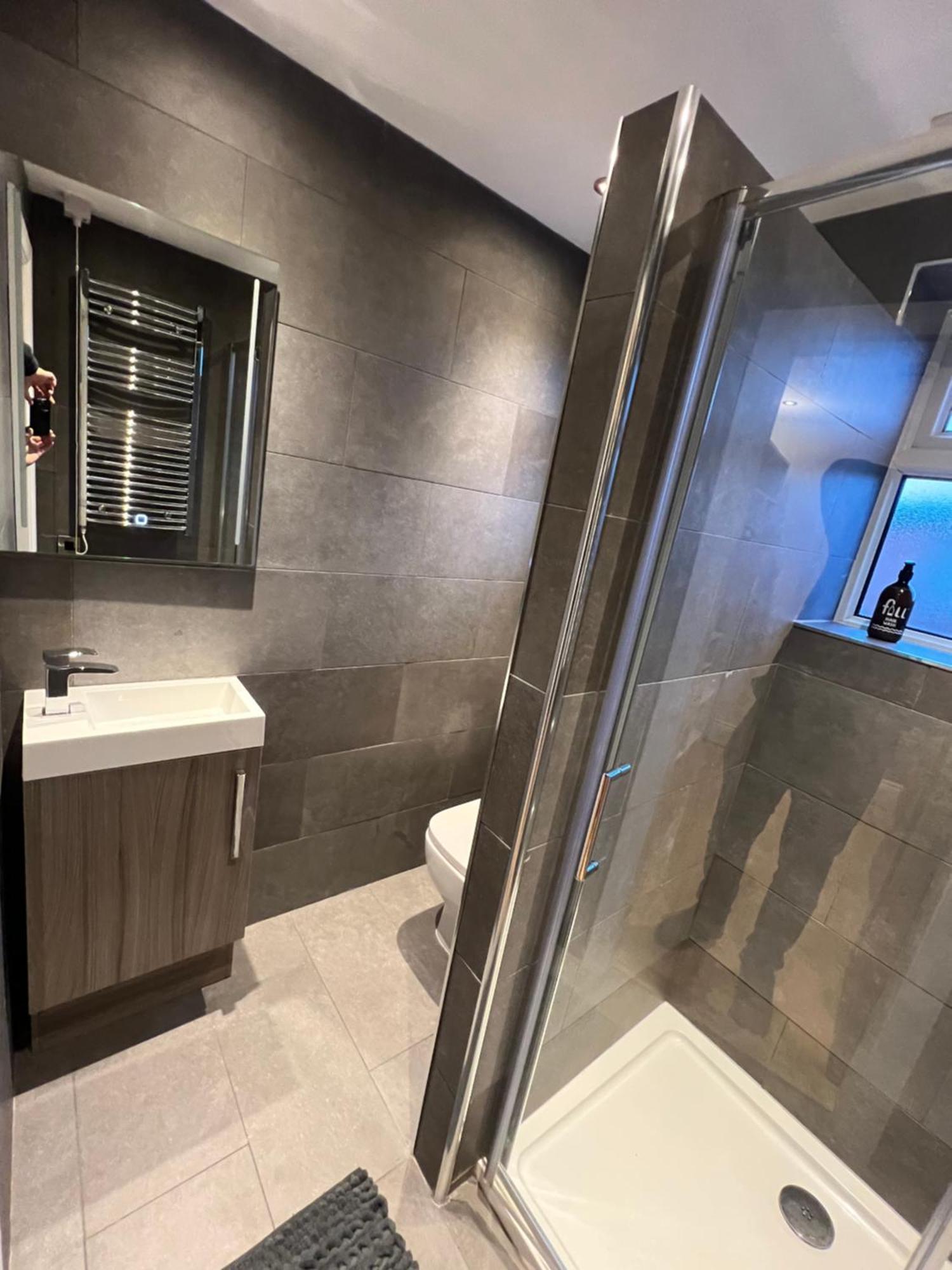 Luxury Grand @3 Apartment